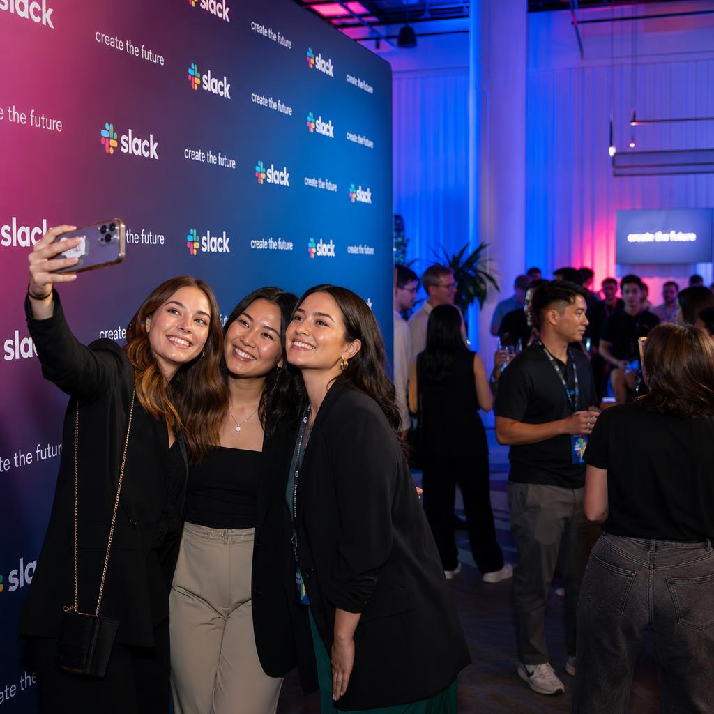 Photopic Selfie - Free digital photo booth for any event